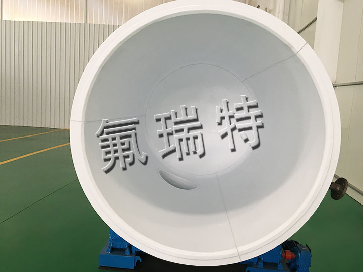 鋼襯四氟儲罐